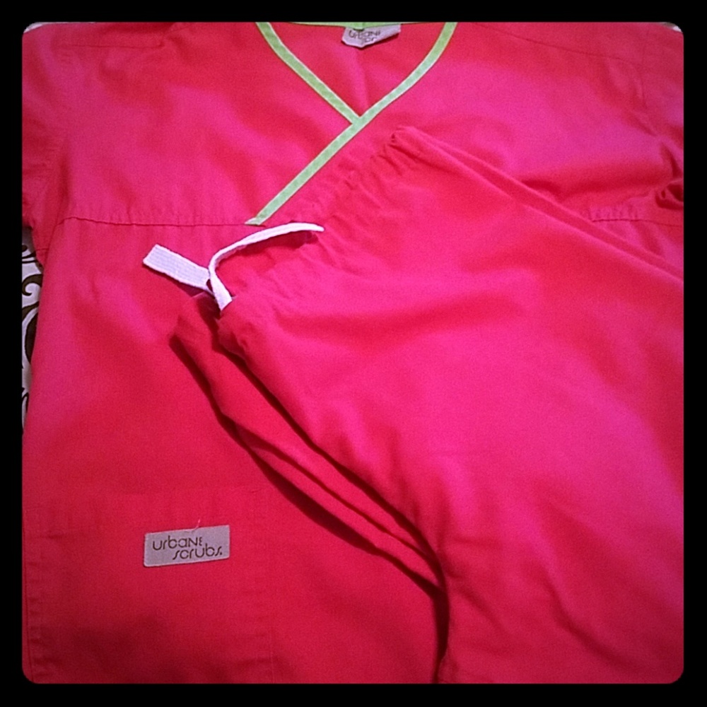 Urbane xsmall scrub set